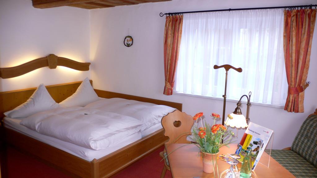 Landhotel Quirle-Haeusl Waltersdorf  Bilik gambar